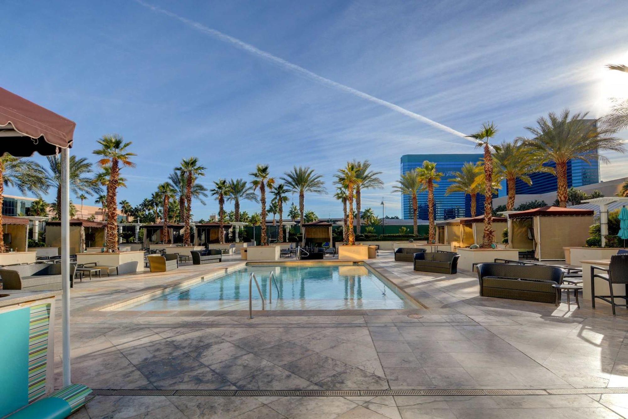 Mgm Signature-25-611 Strip View Jacuzzi Studio لاس فيغاس المظهر الخارجي الصورة
